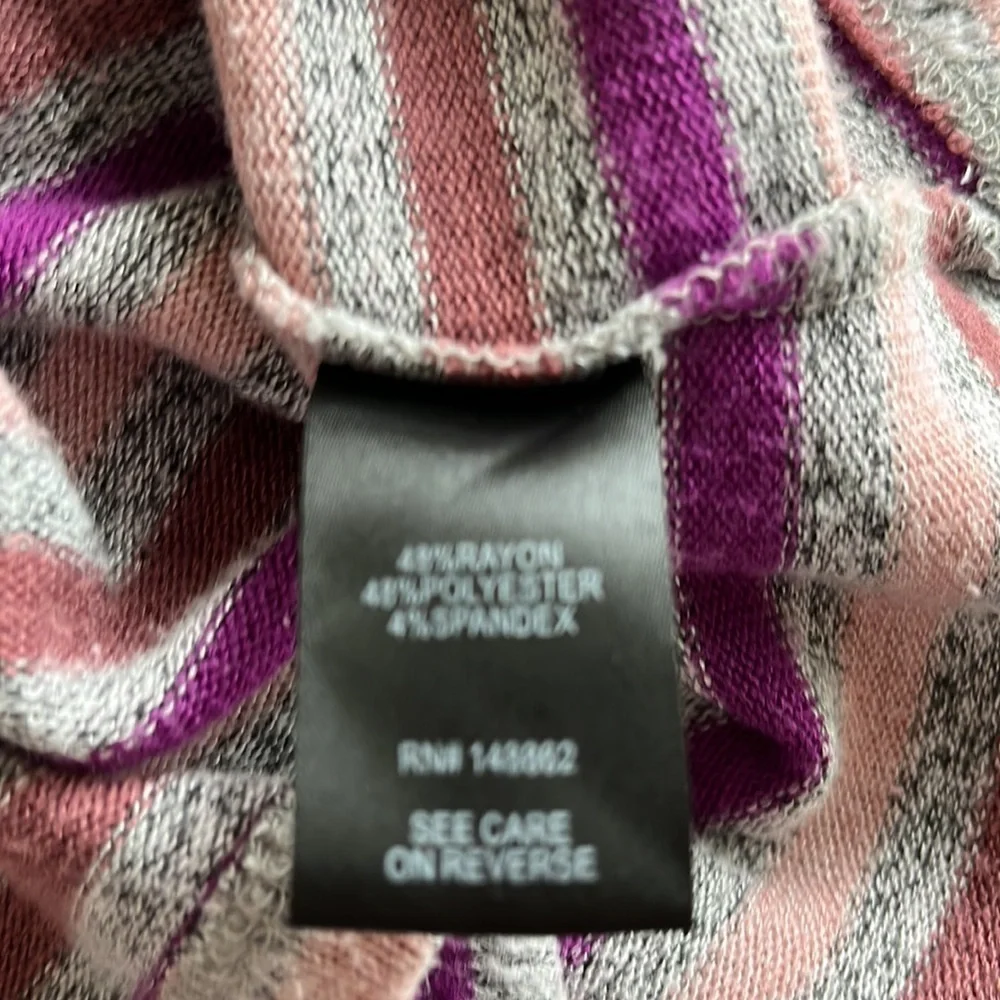 Torrid Super Soft Plush gray w/purple lt pink and lt brown stripes size 00